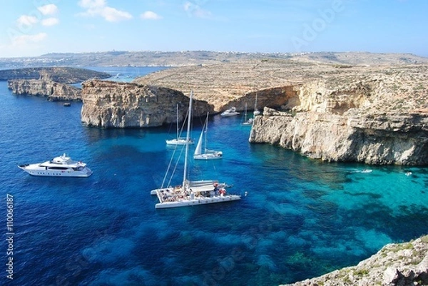 Obraz The Crystal Lagoon on Comino island in Malta.