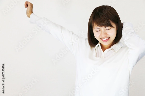 Fototapeta あくびをする女性