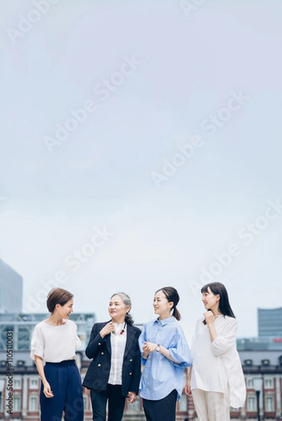 Obraz 笑顔のビジネスウーマンたち