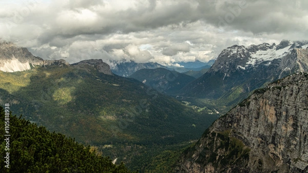 Fototapeta Autumn Bliss: Exploring the Dolomiti Peaks