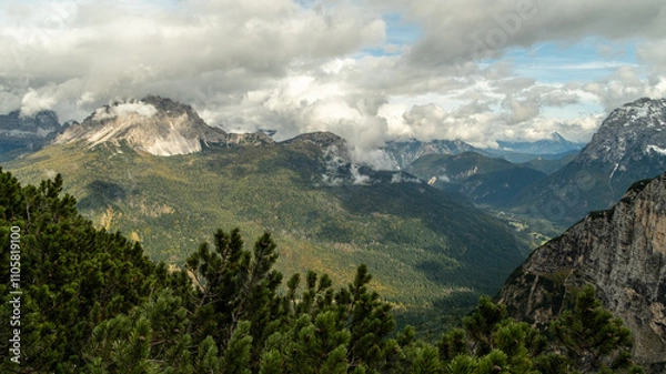 Fototapeta Vibrant Fall Colors in the Iconic Dolomites