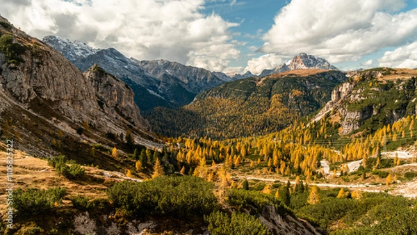 Fototapeta Rugged Peaks and Golden Leaves: Autumn in the Dolomiti