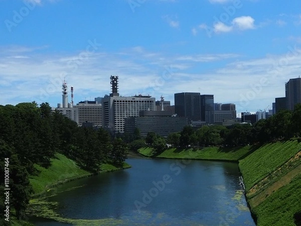 Obraz 皇居の濠とビル