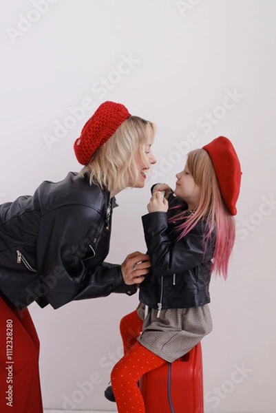 Obraz Mom and daughter having fun