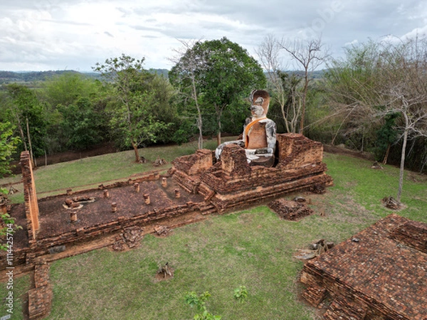 Obraz Wat Pa Daeng is an archaeological site in Thailand's Chiang Rai province.