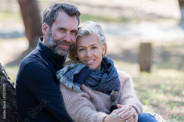 Obraz middle aged couple in park