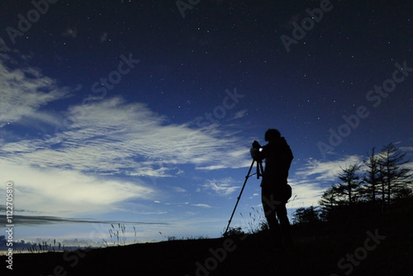Fototapeta 星空を追う - 夜の写真家