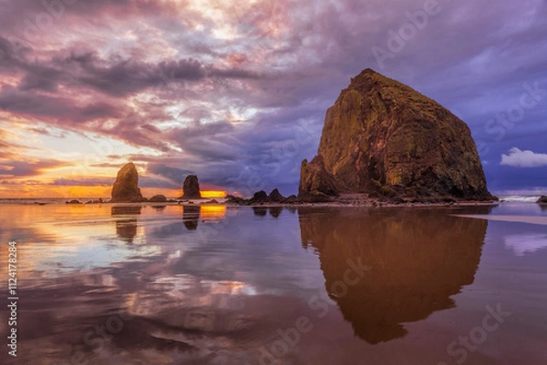 Obraz Cannon Beach sunset after a storm
