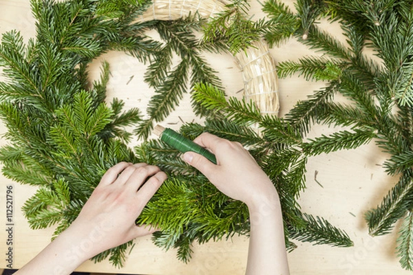 Obraz Adventskranz basteln (7. Schritt).