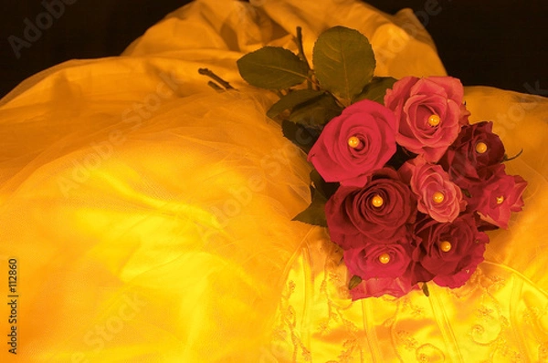 Obraz yellow wedding dress