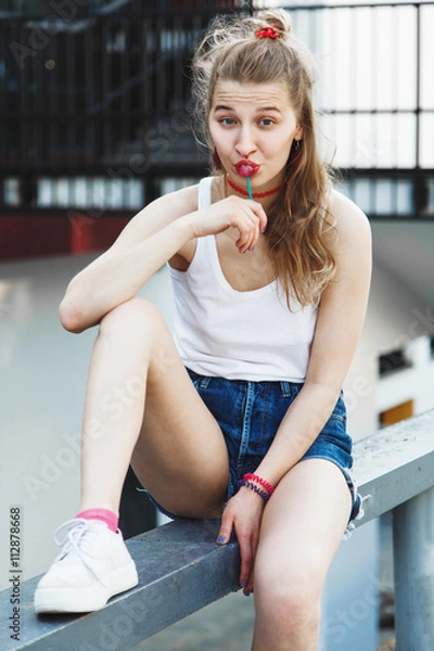 Obraz Young sexy girl play the ape