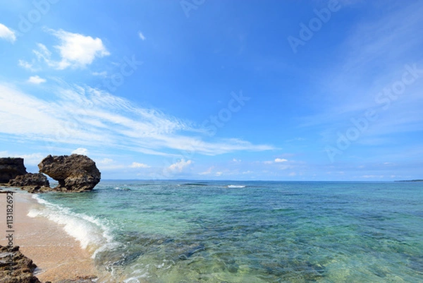 Fototapeta 沖縄の美しい海とさわやかな空 