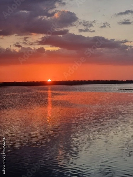 Fototapeta Sun set in red