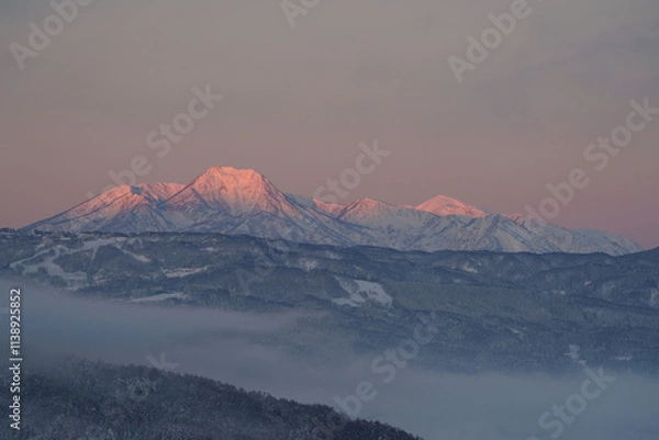 Obraz 朝焼けの山　妙高山、火打山