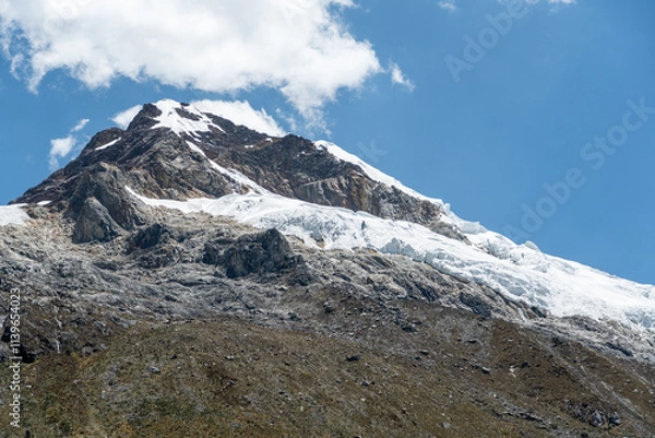 Obraz snow covered mountain peaks