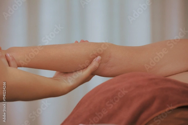 Fototapeta LYMPHATIC DRAINAGE MASSAGE IN SPA