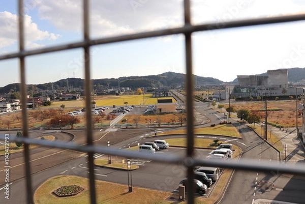 Obraz 山口県厚狭駅のホームから見える駅前ロータリー
