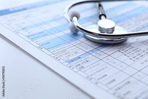Obraz 検査票と聴診器
