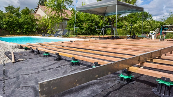 Obraz construction terrasse autour d'une piscine