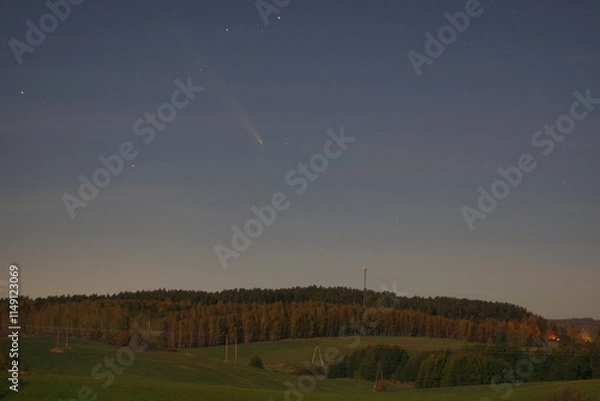 Obraz Kometa C/2023 A3 Tsuchinshan-ATLAS.