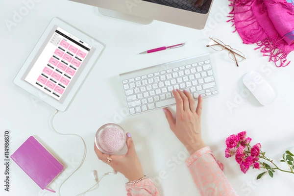 Obraz Lady working on Computer and Tablet White Desk
