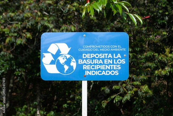 Fototapeta Signage to promote the proper disposal of garbage in the park, focused on the care and preservation of the environment.