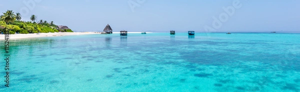 Fototapeta Panorama of tropical lagoon on the island in Indian Ocean. Maldives.