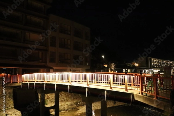 Obraz 夜にライトアップされた長門湯本の橋