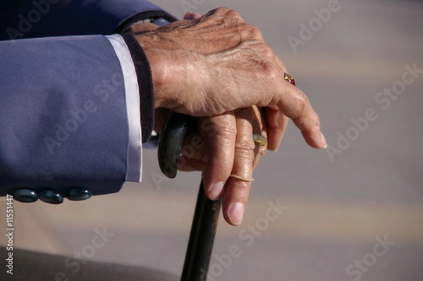 Fototapeta Manos de abuelo.