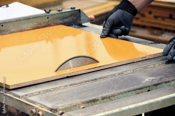 Fototapeta 型枠パネルの加工
