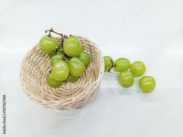 Fototapeta green grape fruit on the table