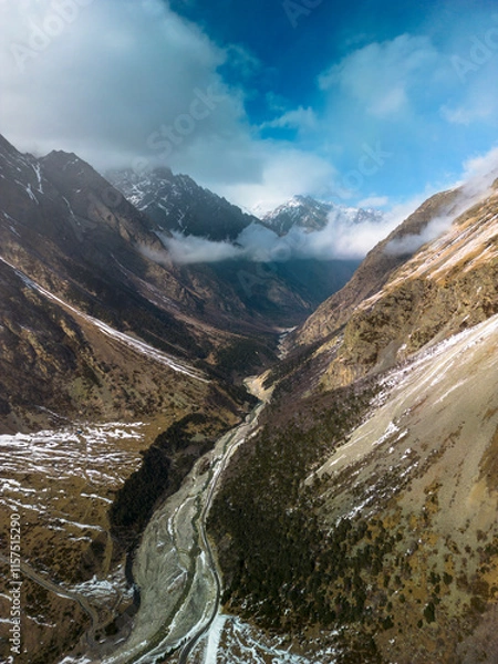Fototapeta Mountains in the clouds. Low clouds in the North Caucasus mountains