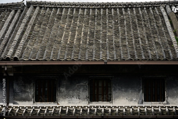 Obraz 古びた日本の屋根瓦