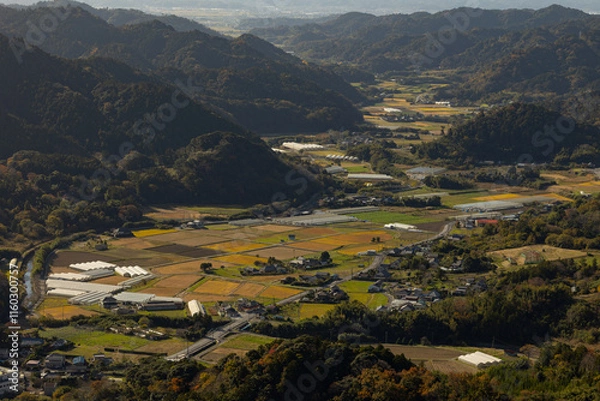 Fototapeta 伊予ヶ岳の麓の景色