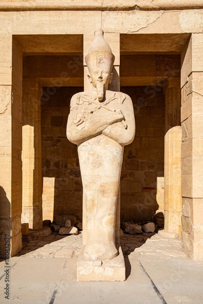 Obraz Osiris pillar in the mortuary temple of Hatshepsut in the necropolis Deir el-Bahari of Thebes, Egypt, Luxor