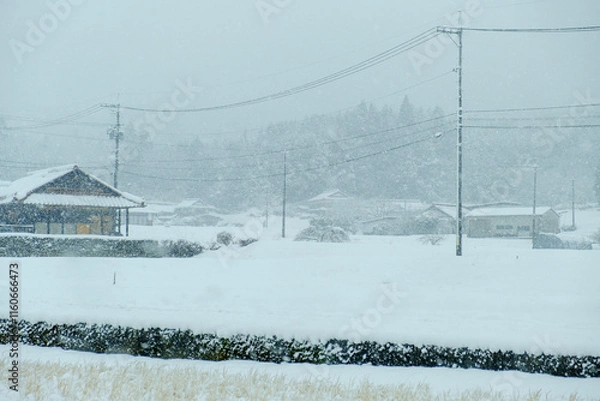 Fototapeta 日本の田舎の雪景色