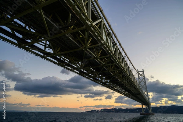 Fototapeta 夕暮れの明石海峡大橋