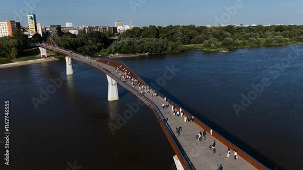 Obraz Most dla pieszych z drona