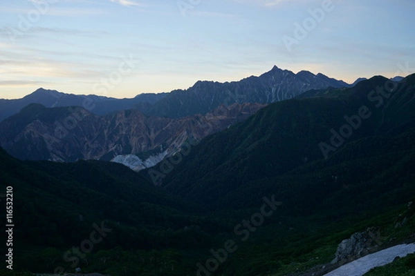 Fototapeta 三俣蓮華岳　早朝　北アルプス　登山　山道　空　絶景