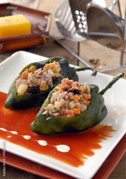 Obraz Chiles rellenos de atún. México
