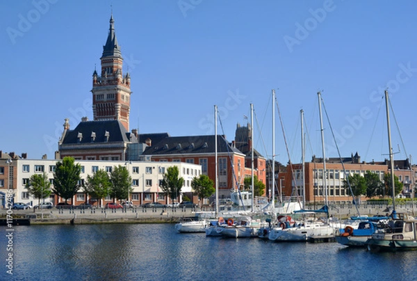 Fototapeta Ratusz i port w Dunkierce w centrum miasta