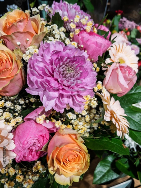 Fototapeta Vibrant Floral Bouquet Featuring Pink and Yellow Roses