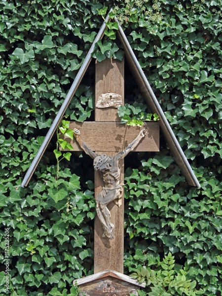 Obraz Plastic representation of Christ hanging on the cross
