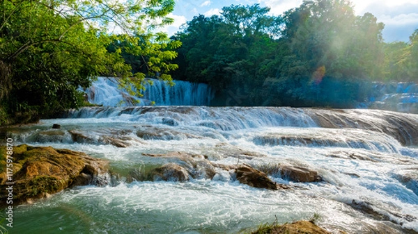 Obraz Landsape of Agua Azul with waterfalls in the Tropical forest of Palenque in Mexico.  