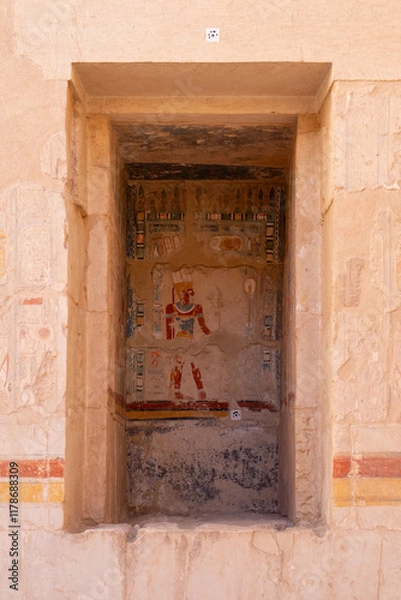 Obraz Hieroglyphs and wall paintings in Egypt, Mortuary Temple of Hatshepsut in the Deir el-Bahari necropolis of Thebes, Egypt, Luxor