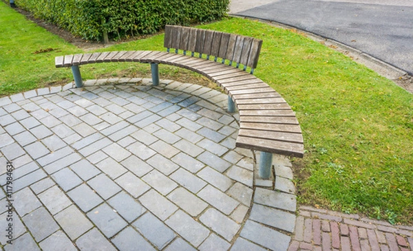 Obraz round shaped bench with grass