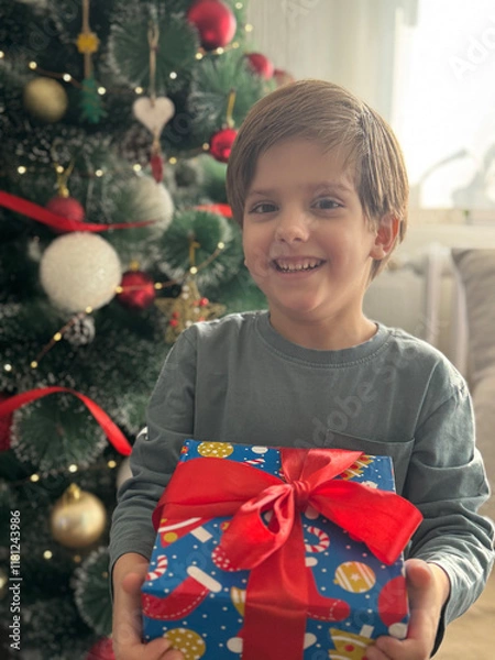 Obraz Delight of a Boy on Christmas Morning