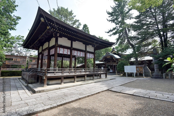Fototapeta 上御霊神社　拝殿と本殿　京都市上京区