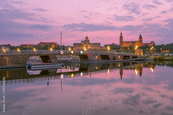 Fototapeta Szczecin - Zachód słońca nad miastem