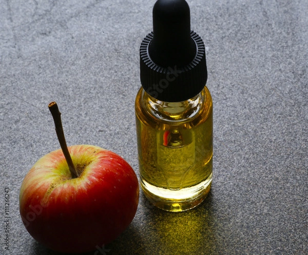 Obraz vaping juice bottle with dropper for e cigarette